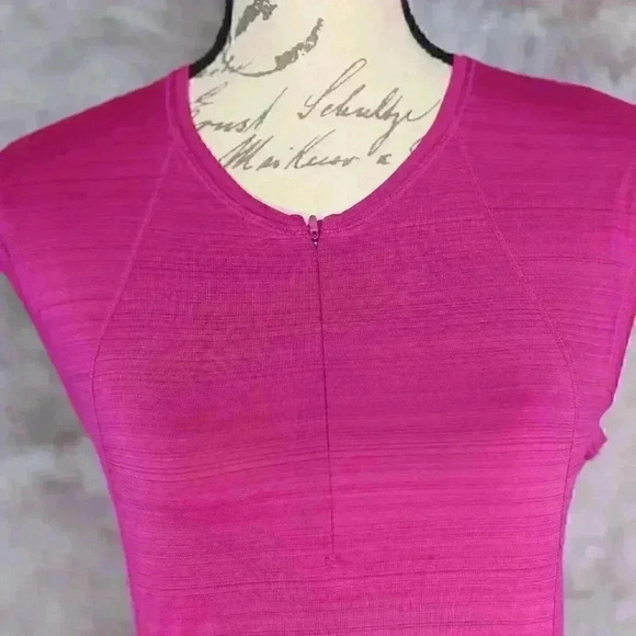 Athleta Womens Tank Top Pink Racerback Athletic Workout Sleeveless Shirt Small - Picture 3 of 15